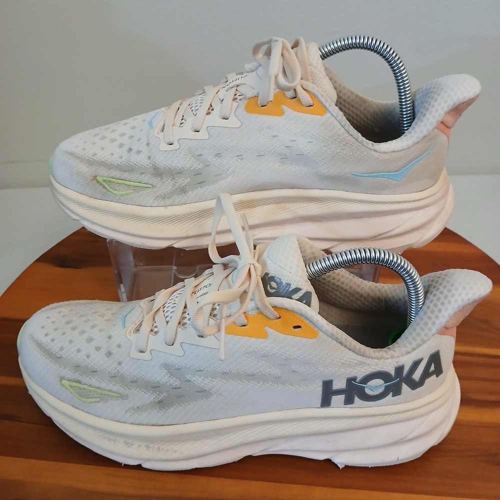 Hoka One One Clifton 9 Womens 9 White Running Shoes Sneakers 1127896 VLS